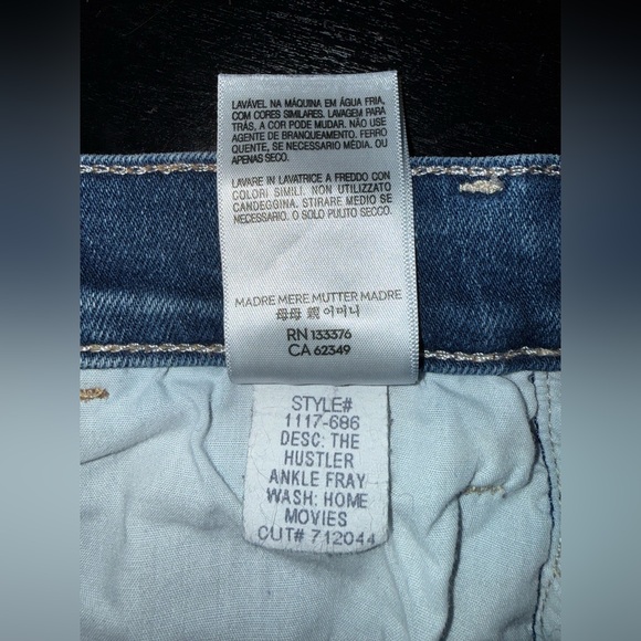 MOTHER The Hustler Ankle Fray Distressed Home Movies Cropped Denim,Size-26 - Picture 9 of 12